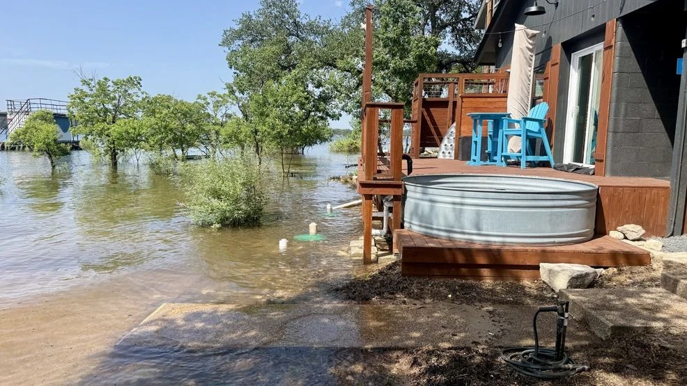 A rising Lake Travis inches closer to homes at flood-prone Graveyard Point